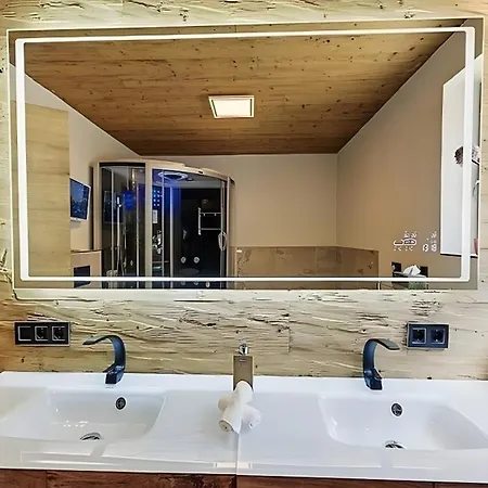 Luxus Seenaehe شقة